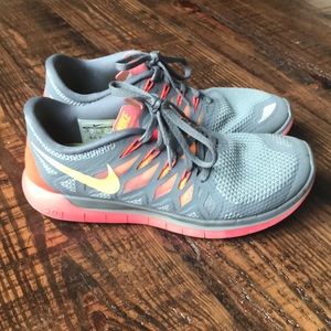 Nike free run size 10 - barely worn!